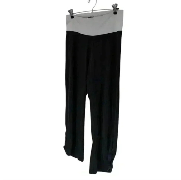 Patagonia Calma Capris Women's L Black White Foldover Waistband Cropped Active - Picture 5 of 14